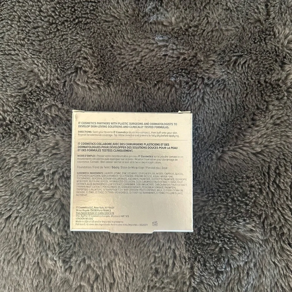 NEW IT Cosmetics Celebration Full Coverage Powder Foundation in “Fair” - Picture 4 of 7